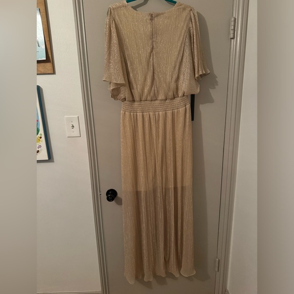 NWT Halogen V-Neck Smocked Waist Maxi Dress Gold - Picture 7 of 11